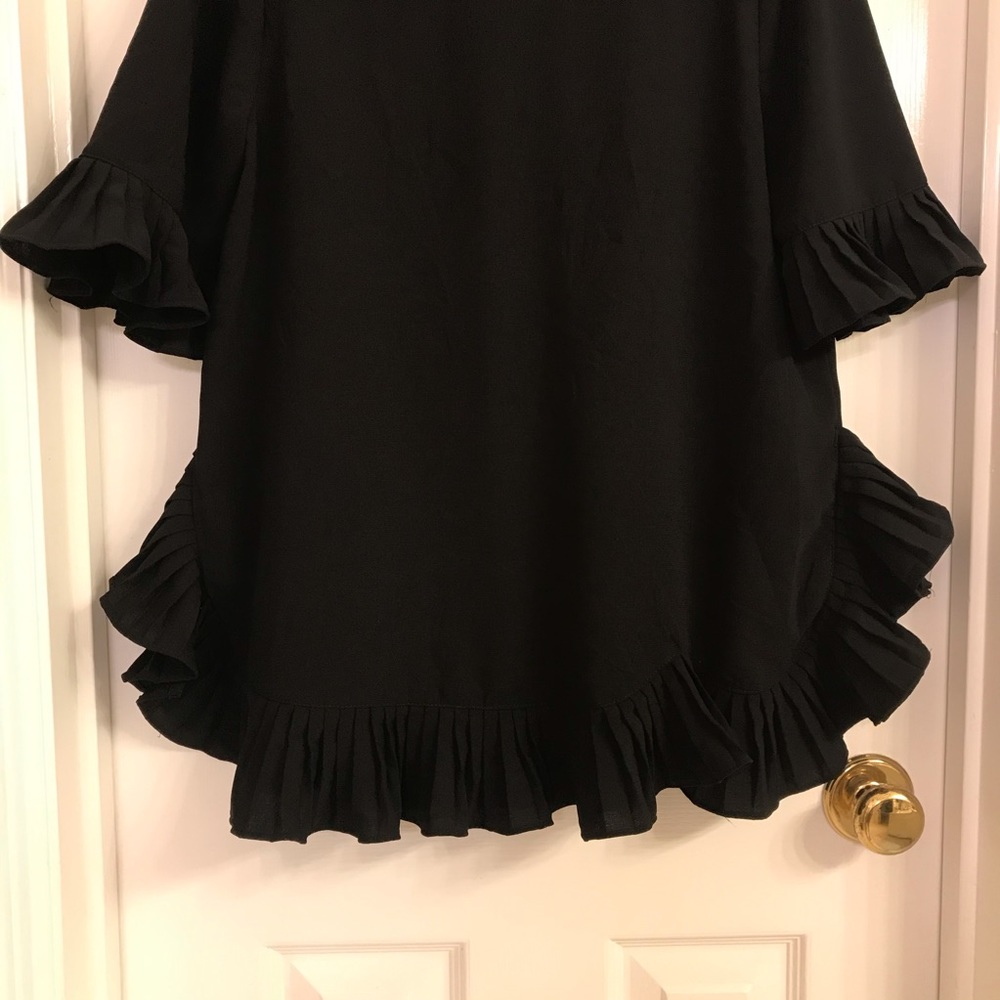 Carmen Marc Valvo Pleated-Trim Elbow-Sleeve Blouse - Picture 11 of 14